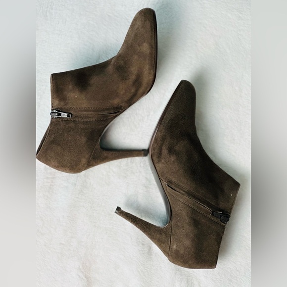 J. Crew Elegant Brown Heeled Suede Ankle Boots Size 6.5 - Picture 4 of 11